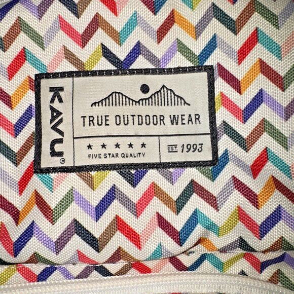 KAVU Troe Outdoor Wear Backpack Book Bag Chevron colorful - Picture 3 of 10